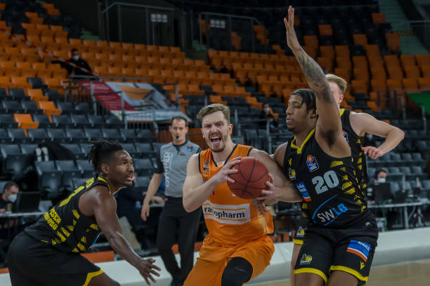 两年持续走 两年持续走